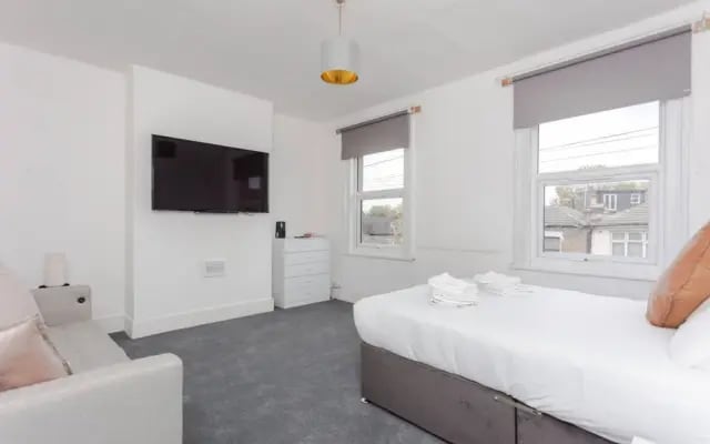 Quiet 2 Bedroom Flat in Peckham Rye