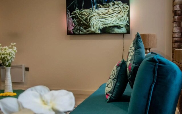 BV Lush Apartment At Conditioning House Bradford