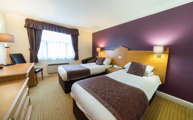 The Everglades Park Hotel
