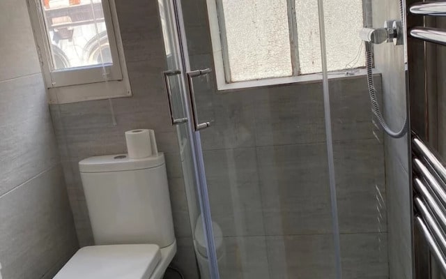 The Covent Garden Gem - Modern, Clean Propee