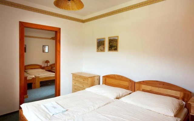 Hotel Vecernice
