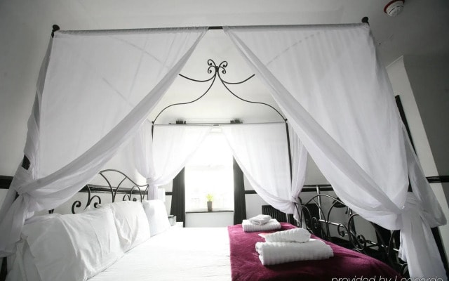 Hotel Noir