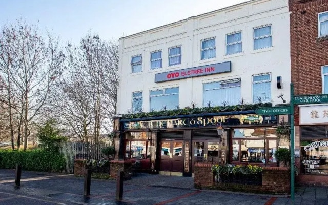 Oyo 124 Elstree Inn