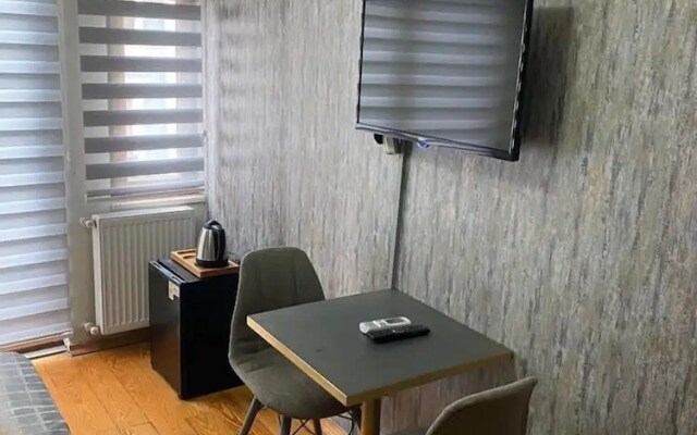 Taksim Yamac Suit