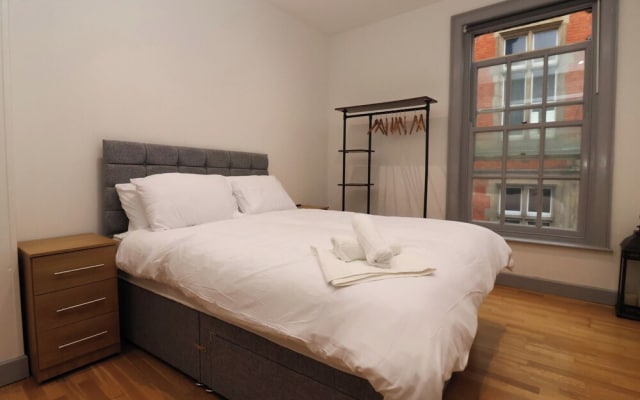 Apartment 10