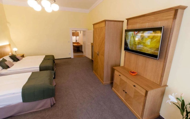 Karlova 25 Apartments