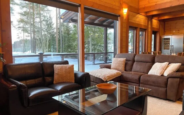 Villa Valkama