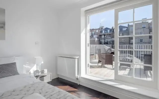 The Harrods Residence with AC