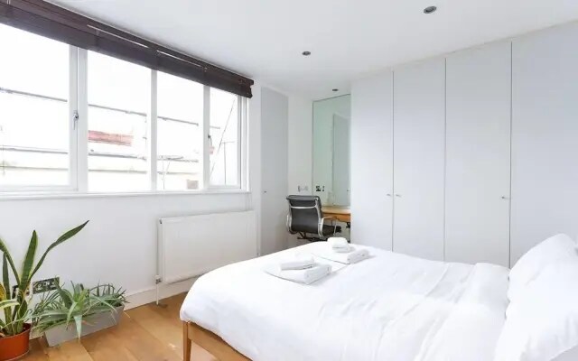 3BR Duplex + Balcony!