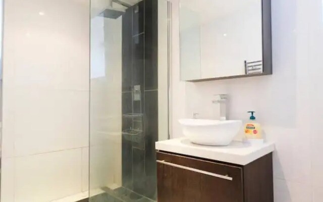Newly Furnished Patio Flat In Peckham