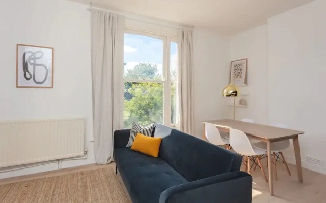 The Perfect 2 Bedroom Family Apartment in West Hackney