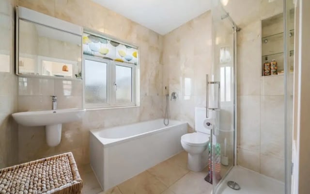A Delightful 4-bedroom Home With a Private Garden