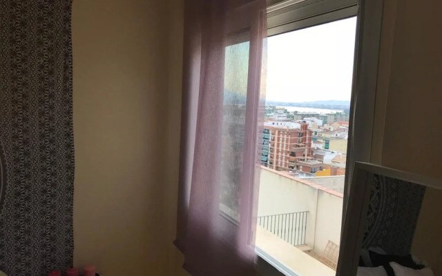 Rooms in Seafront Villa