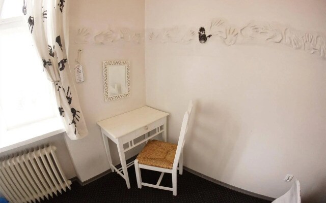 Oki Doki Hostel