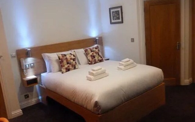 Connaught House Hotel London ExCeL