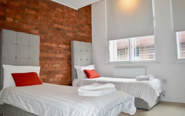 Modern and Stylish 2 Bedroom Apartment in Manchester