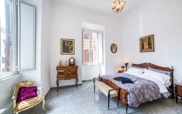 Super Big History Luxury At Colosseum