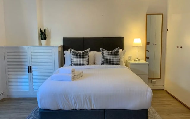 Marlyn Lodge - City of London