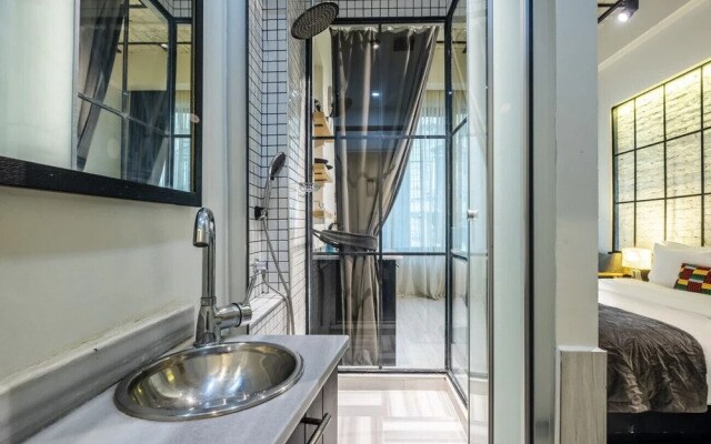Comfy and Central Studio Flat in Beyoglu