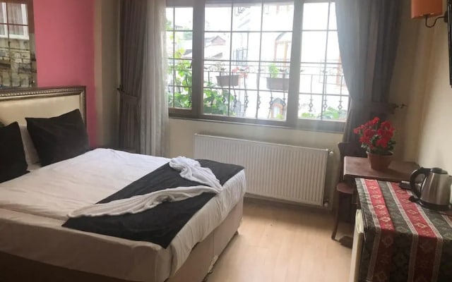 Emagine Hotel