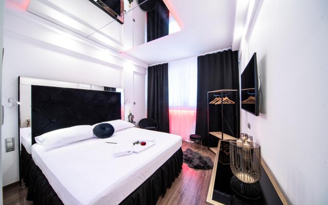 Hotel Aura Design & Garden Pool