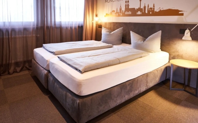 ARRIVEL Hotel Kirchheim - bisher: Novitel