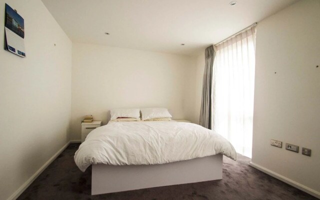 Modern 3 Bedroom Islington Flat