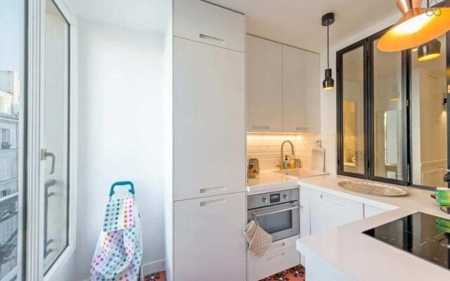 Charming & Luminous 2bd for 3p Close to Montmartre