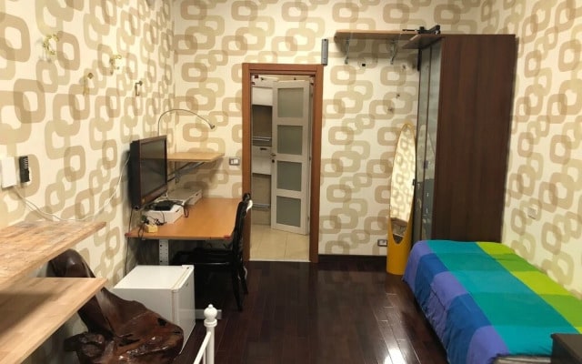 Friendhouse2