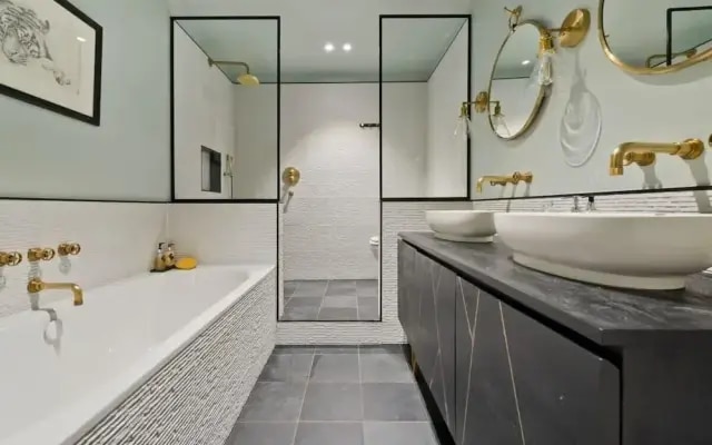 Colourful 3 Bed Kensington Garden Flat