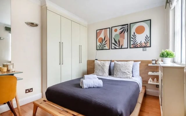 Classic 1BR - Notting Hill Gem