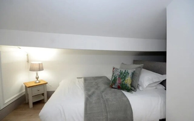 Priory Street Apartment 4