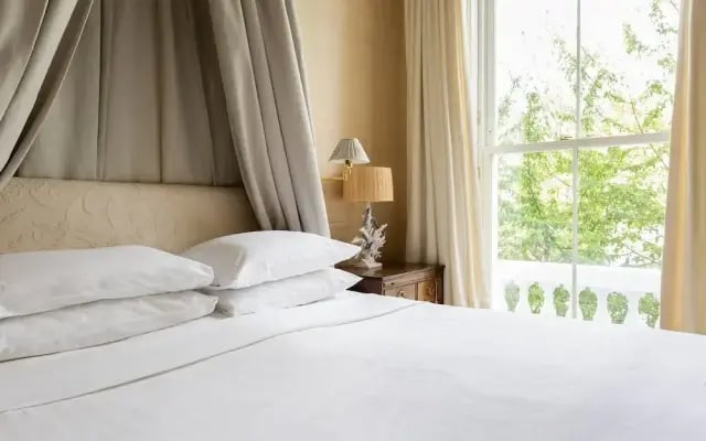 Brunswick Gardens II by Onefinestay