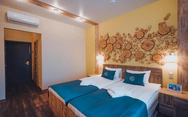 Chalet Country Club