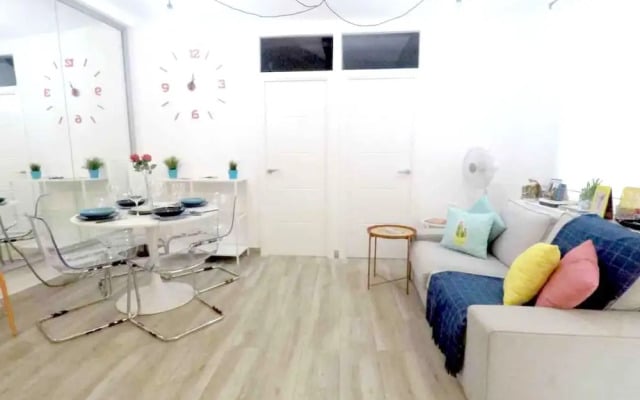 Apartment with 2 Bedrooms in Madrid, with Wifi