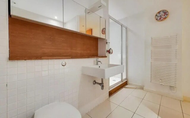 Apt - Sleeps 4 - Pets Ok - Roof Garden