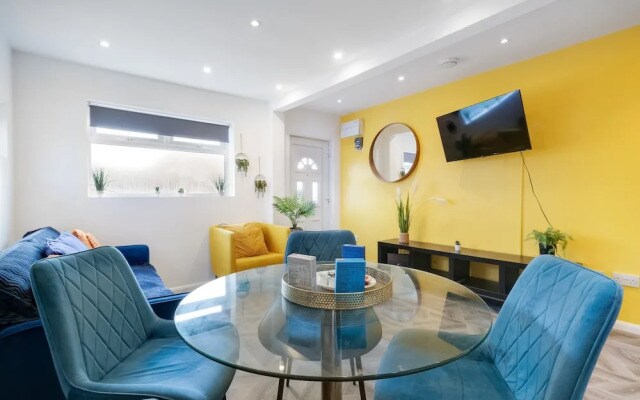 Apartment King House Hayes