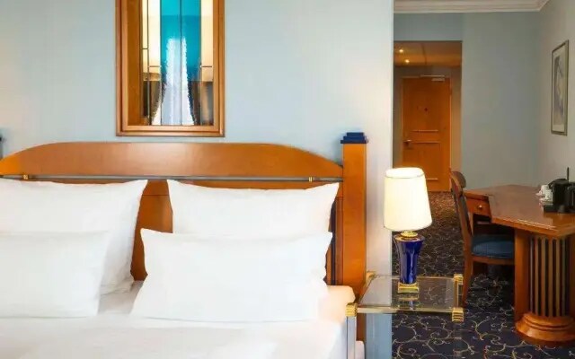 Atomis Hotel Munich Airport by Mercure