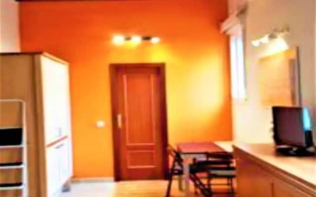 MC YOLO Apartamento Museo Reina Sofia II