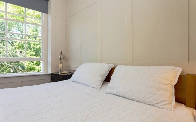Two Bedroom House in Islington