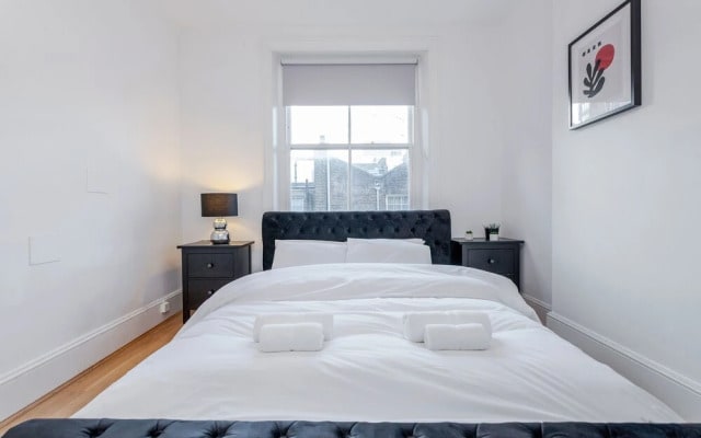 Deluxe 4 BR Oxford Circus Apartment with Terrace
