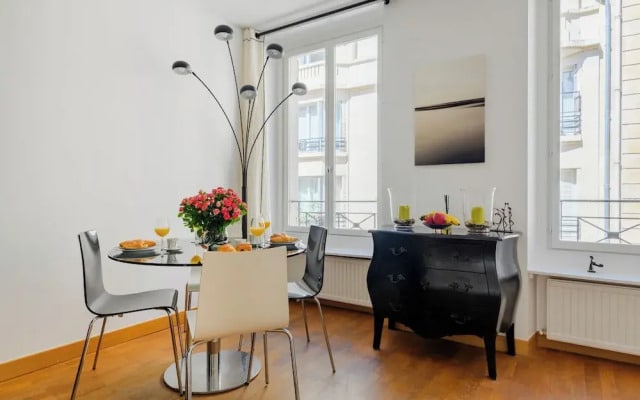 Paris St Germain Central residence