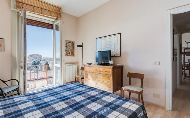 Bright Panorama Apartment