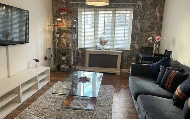 Captivating 2-bed Apartment in London