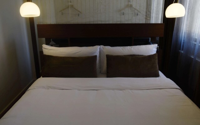 987 Design Prague Hotel