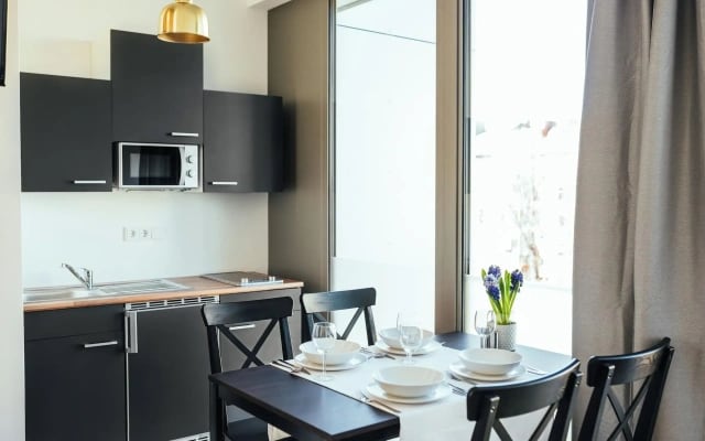 The Rix Studios & Suites