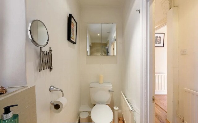 Beautiful 1BR Camden Home