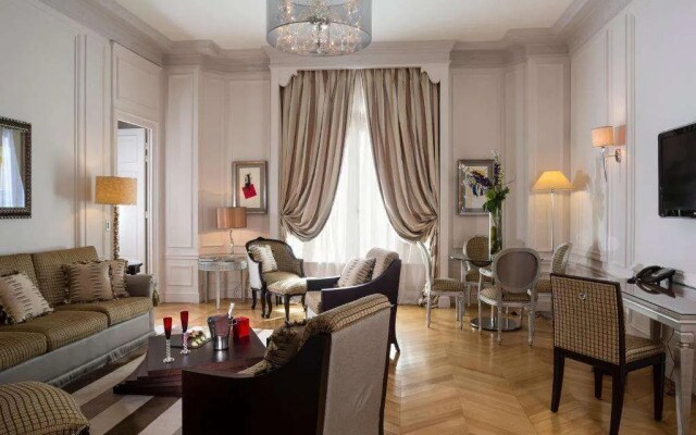 Majestic Apartments Champs Elysées