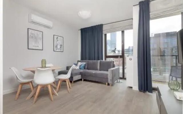 Warsaw Spire Stylish Apartament