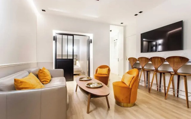 Magnificent Apartment - 2br/4p - Bourse